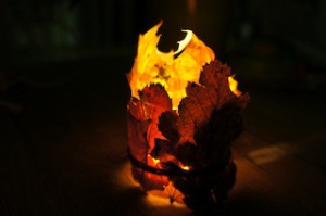 Fertig ist unser Unikat von einem Windlicht. So hat der Herbstblues keine Chance.  Foto (c) kinderoutdoor.de