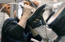 Keen lässt eine Schuhproduktion in Europa anlaufen.  Foto (c) keen