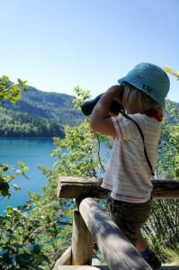 Mit Kindern im Urlaub: Es gibt viel zu entdecken, wie hier in Österreich.  Foto (c) kinderoutdoor.de