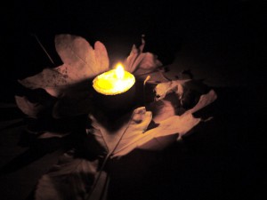 Kerzen gießen mit Kindern hat einen großen Vorteil: Alle haben was von unserer Bastelei. foto (c) kinderoutdoor.de