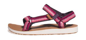 Die Teva Sandale Original Universal Ombre überzeugt mit ihrer Vielseitigkeit. Foto (c) Teva