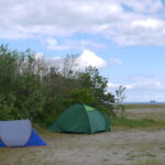 Kinder Outdoor Wissen: Den richtigen Zeltplatz finden