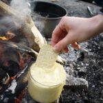 Kinder am Lagerfeuer