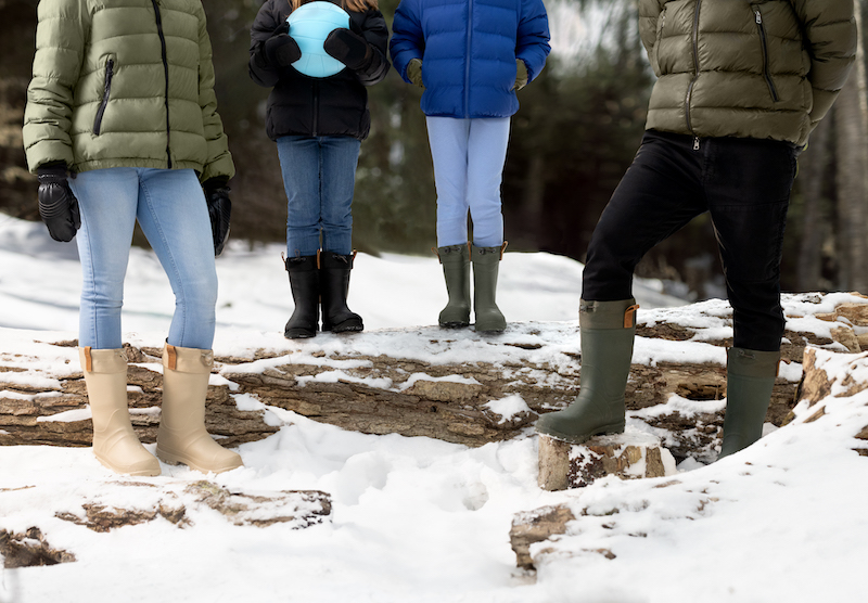 Kinder Outdoor Schuhe von Kamik: Tundra Gummistiefel “Made in Canada”