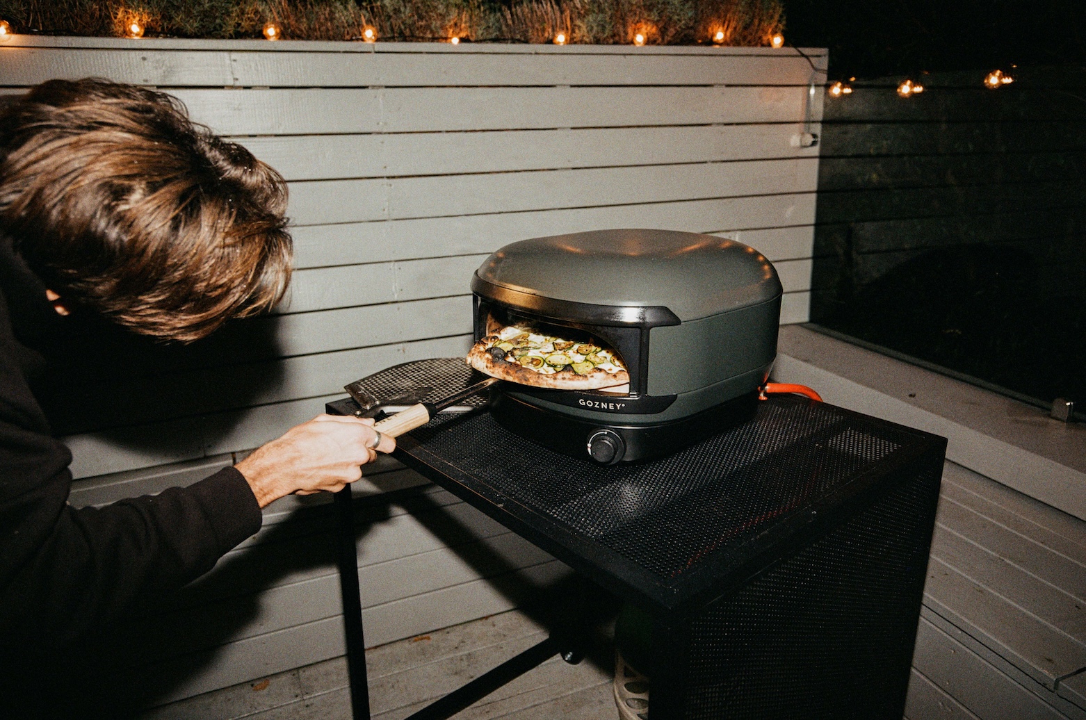 TEST: Gozney Arc Lite – Kompakter Live‑Fire‑Ofen  auf Profiniveau