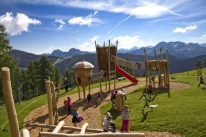 Beim Abenteuerspielplatz "Weltcup der Tiere" lernen die Kinder ein Menge über die heimische Tierwelt. foto (c) Zausensee