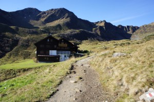 Die Schwarzwasserhütte am Ifen. Auch mit der Kindertrage zu erreichen.  Foto (c) kinderoutdoor.de